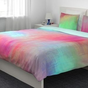 IKEA TieDye duvet cover F/ Qu w/2 pillow cases and 1decorative pillow cover.